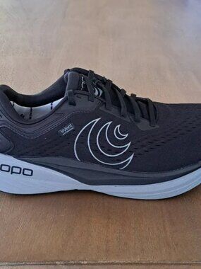 Topo Athletic Phantom 4 WP Running Shoes - Black/Charcoal - Size: Men 10
